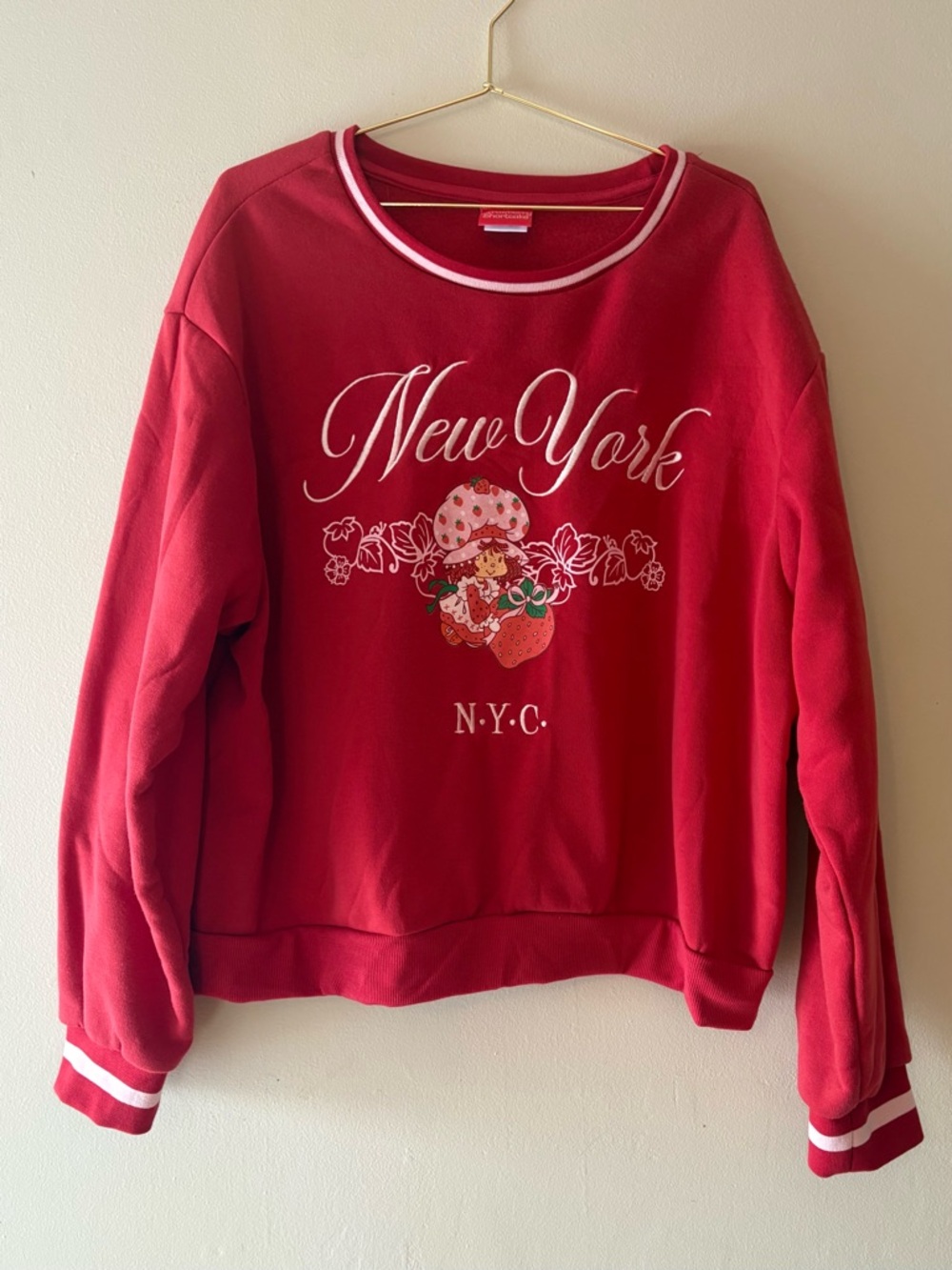 New York City, Red Sweatshirt, strawberry shortcake, size XL, new without tags